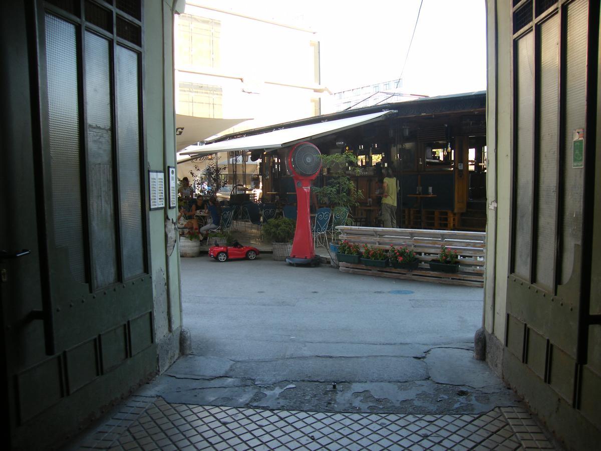 Hostel Nomad Νόβι Σαντ Εξωτερικό φωτογραφία